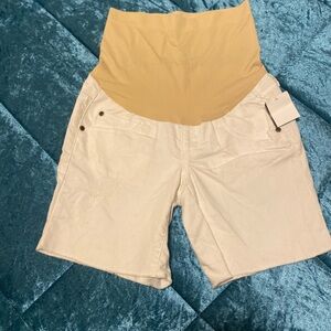 Maternity a:glow boyfriend shorts / size 2mat